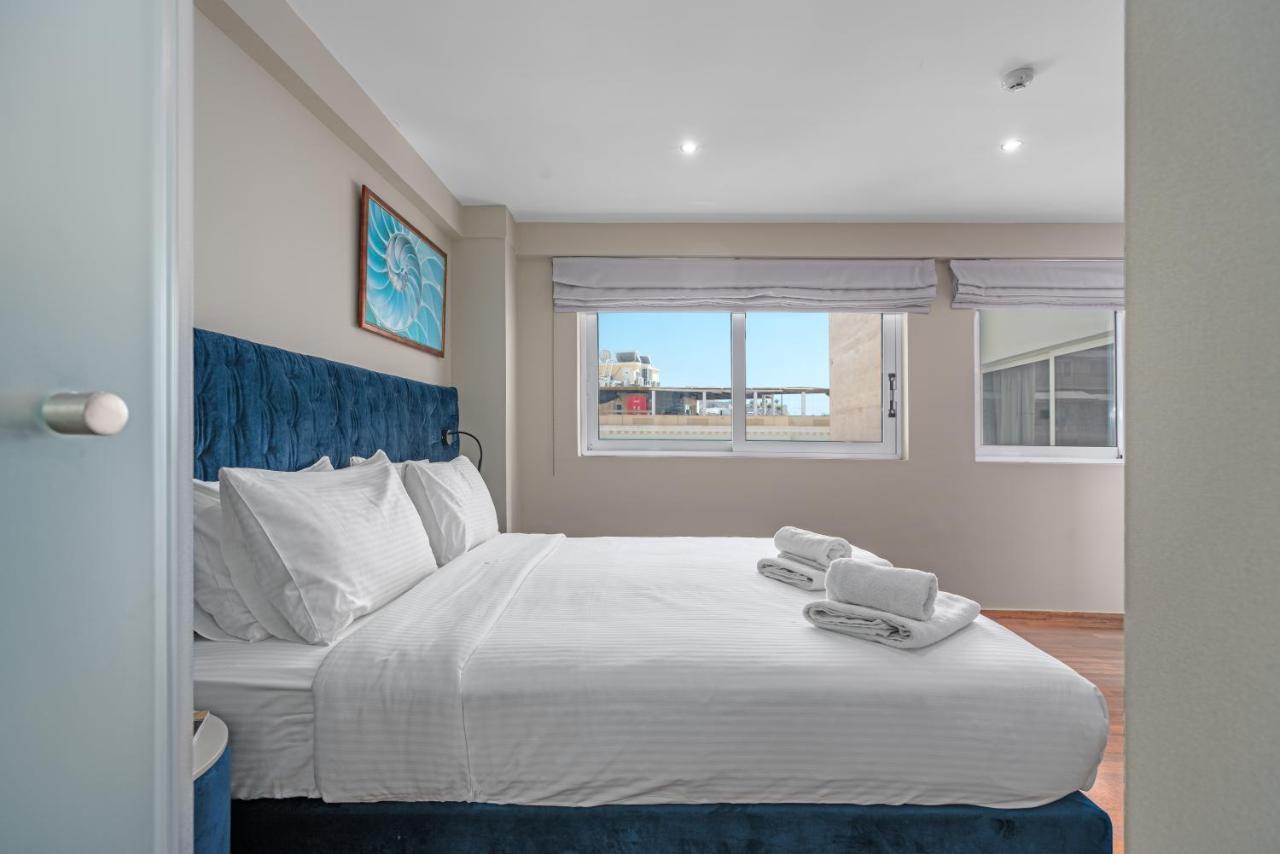 Aeolos Luxury Suites Athena Bagian luar foto