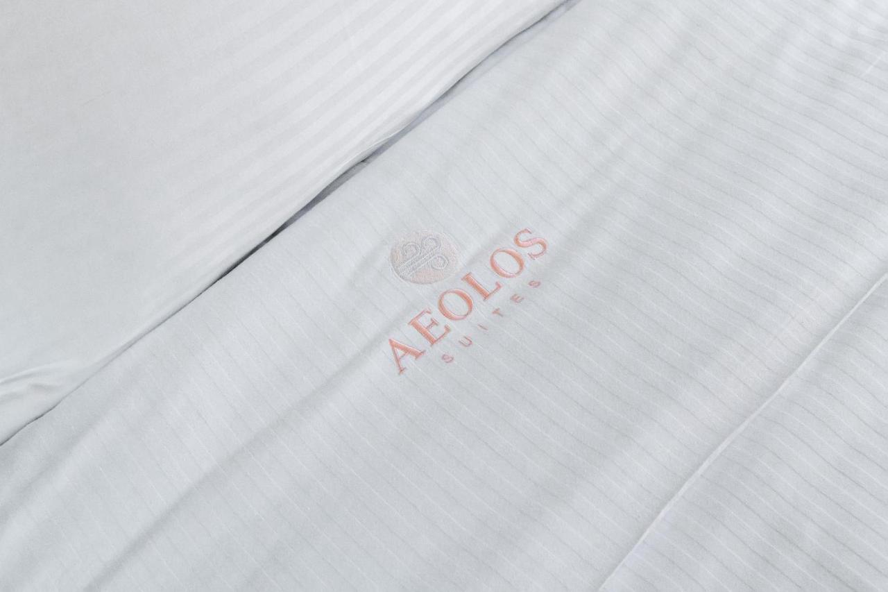 Aeolos Luxury Suites Athena Bagian luar foto