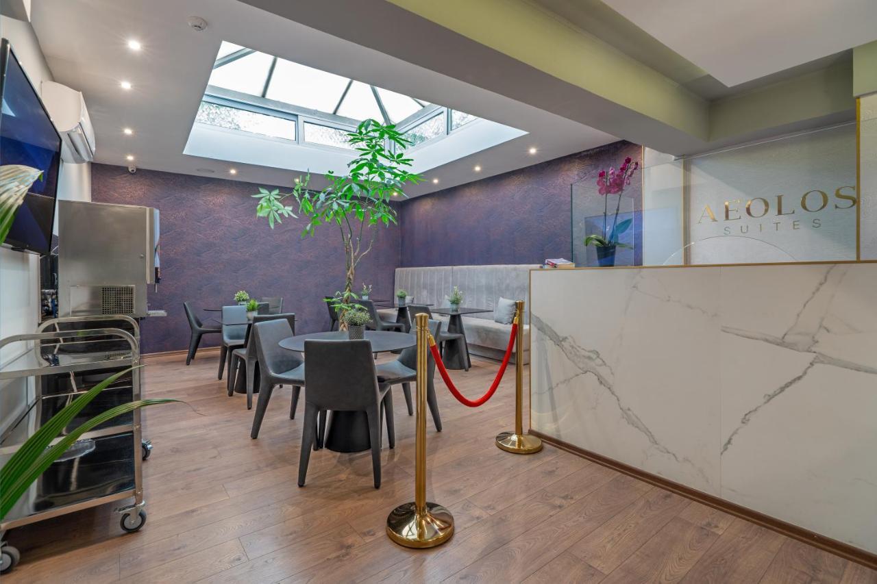 Aeolos Luxury Suites Athena Bagian luar foto