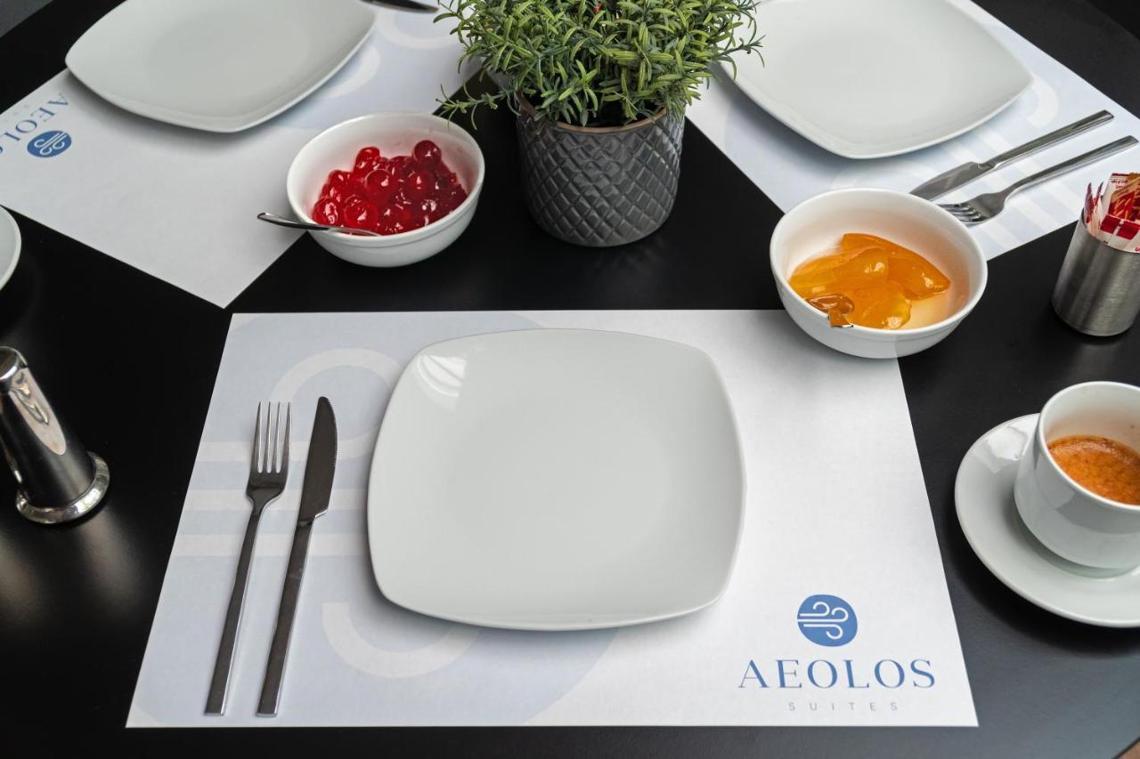 Aeolos Luxury Suites Athena Bagian luar foto