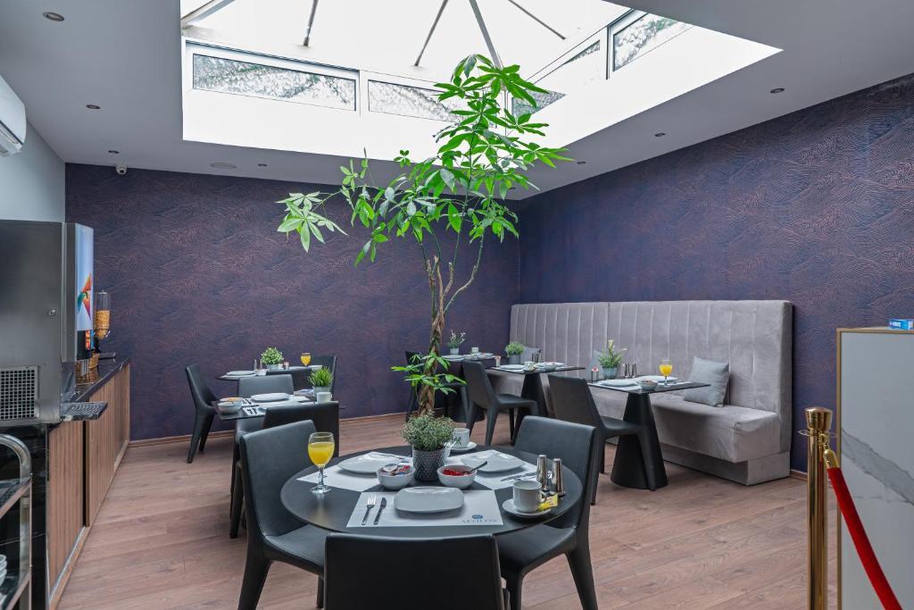 Aeolos Luxury Suites Athena Bagian luar foto
